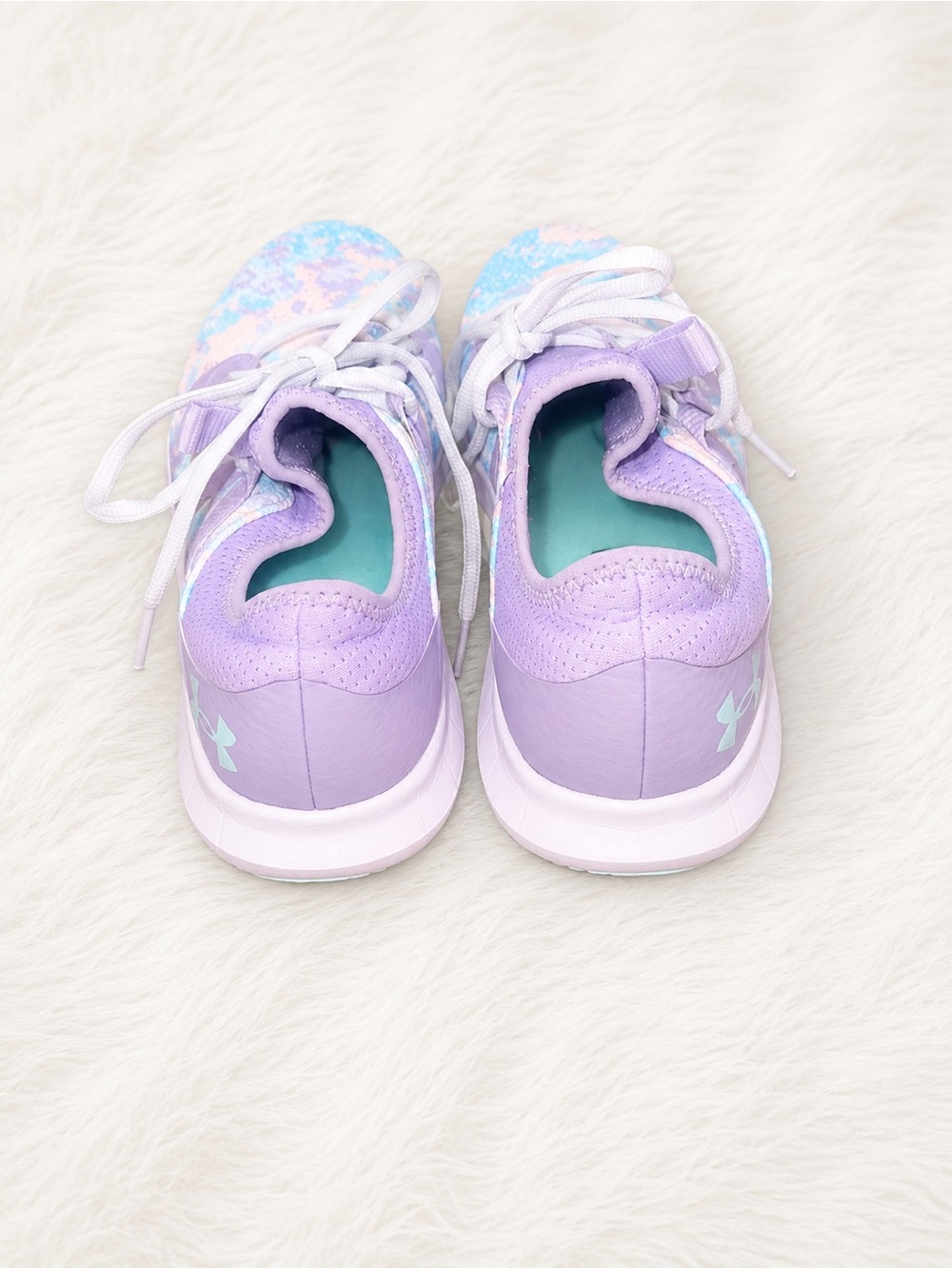 Under Armour Girls Size 6Y Running Shoes Pastel Tie Dye Athletic Sneakers - Picture 4 of 7